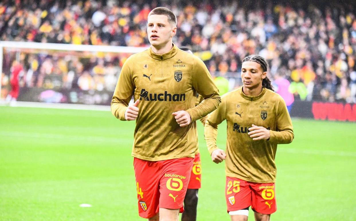 天助巴黎圣日耳曼！朗斯主场2-3被摩纳哥逆转，法甲4连胜宣告终结